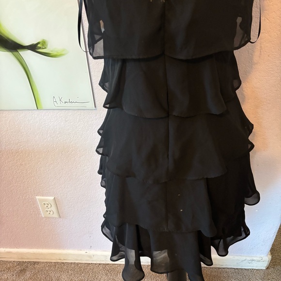 Black dress size 00 - Picture 2 of 3